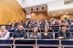 Młodzież, która odwiedziła naszą Uczelnię